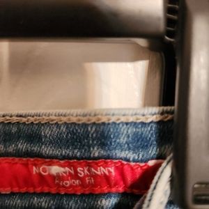 Guess Jeans, modern skinny